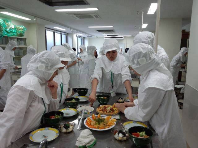 徳島大学での冷凍食品調理講習会の様子