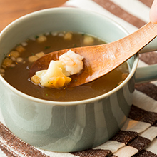 冷凍カップグラタンで、カップスープがちょっと豪華に変身！