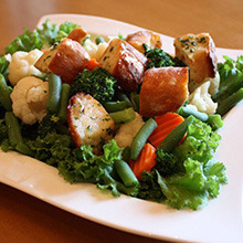 冷凍洋野菜ミックスのバゲットサラダ、できあがりイメージ