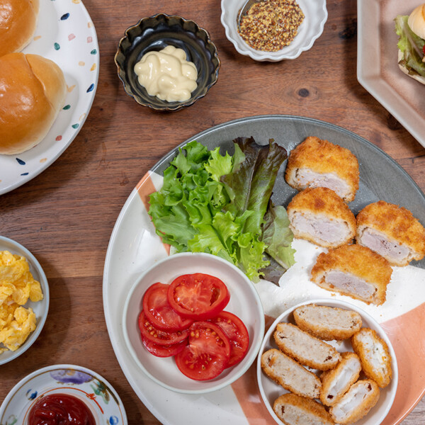週末の朝ごはんは、冷凍食品活用で栄養満点ロールサンドバイキングを