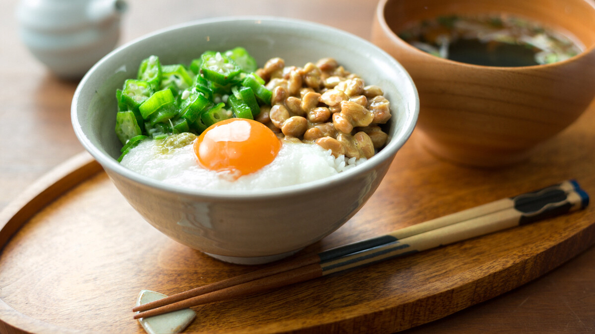 胃腸にうれしいネバとろ朝食で、体の中から元気に！