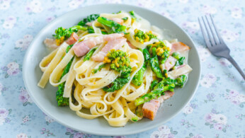 春野菜のパスタの画像