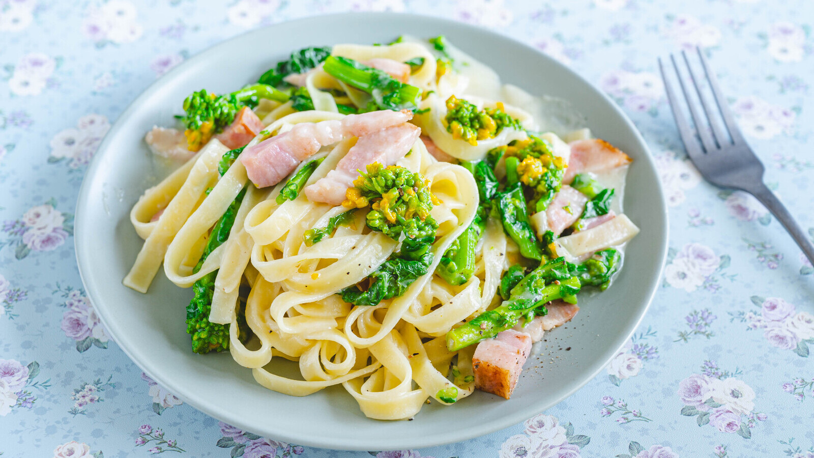 春野菜のパスタの画像